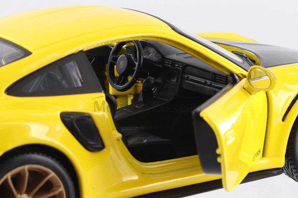 Porsche 911 GT2 RS 1:24