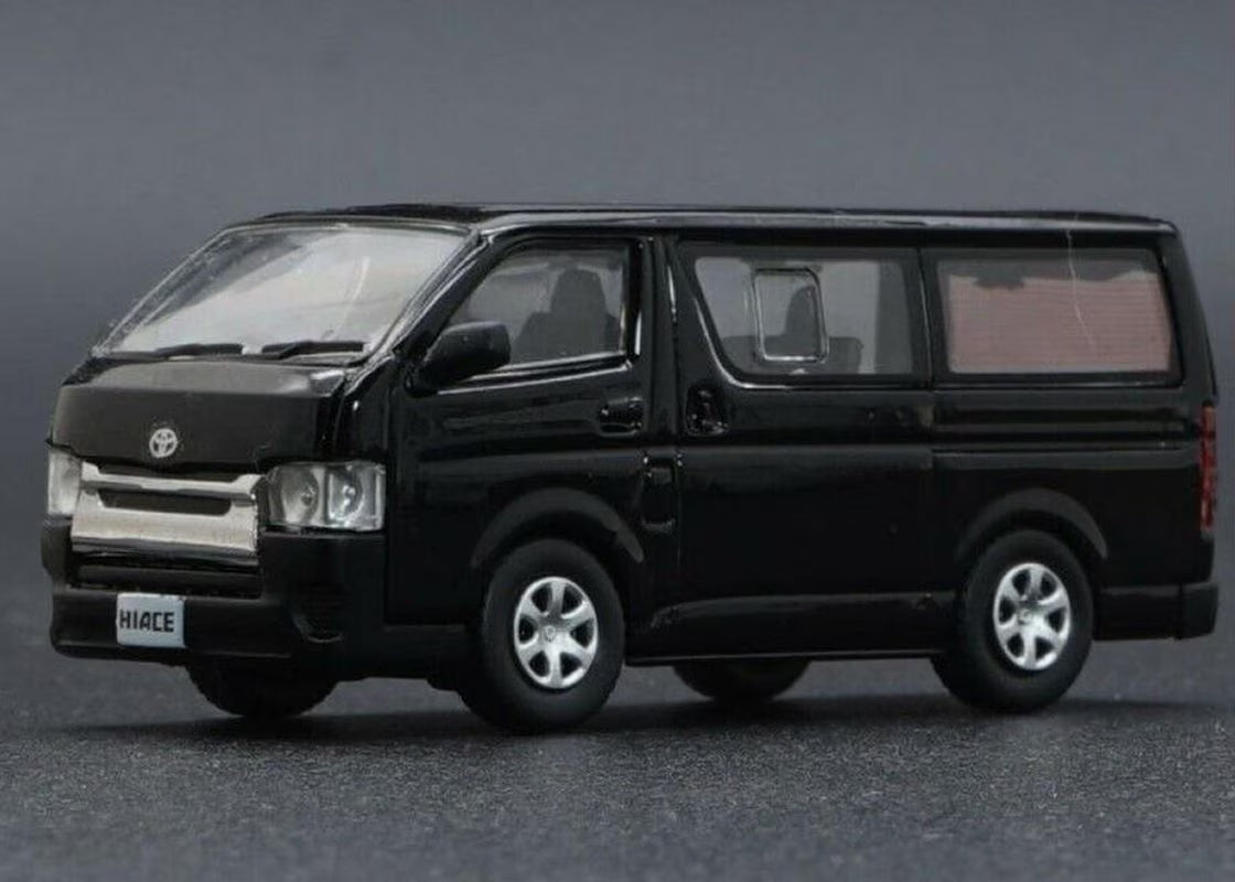 Toyota Hiace KDH200V 2015 1:64