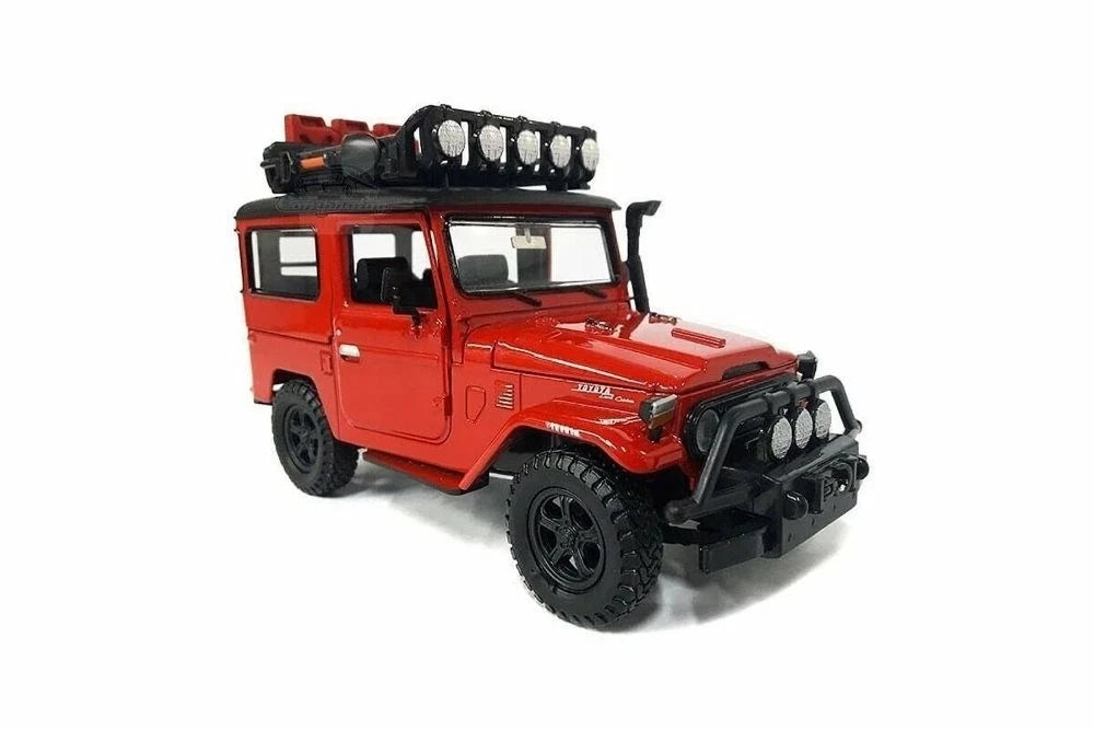 Toyota FJ40 Land Cruiser Beige 1:24