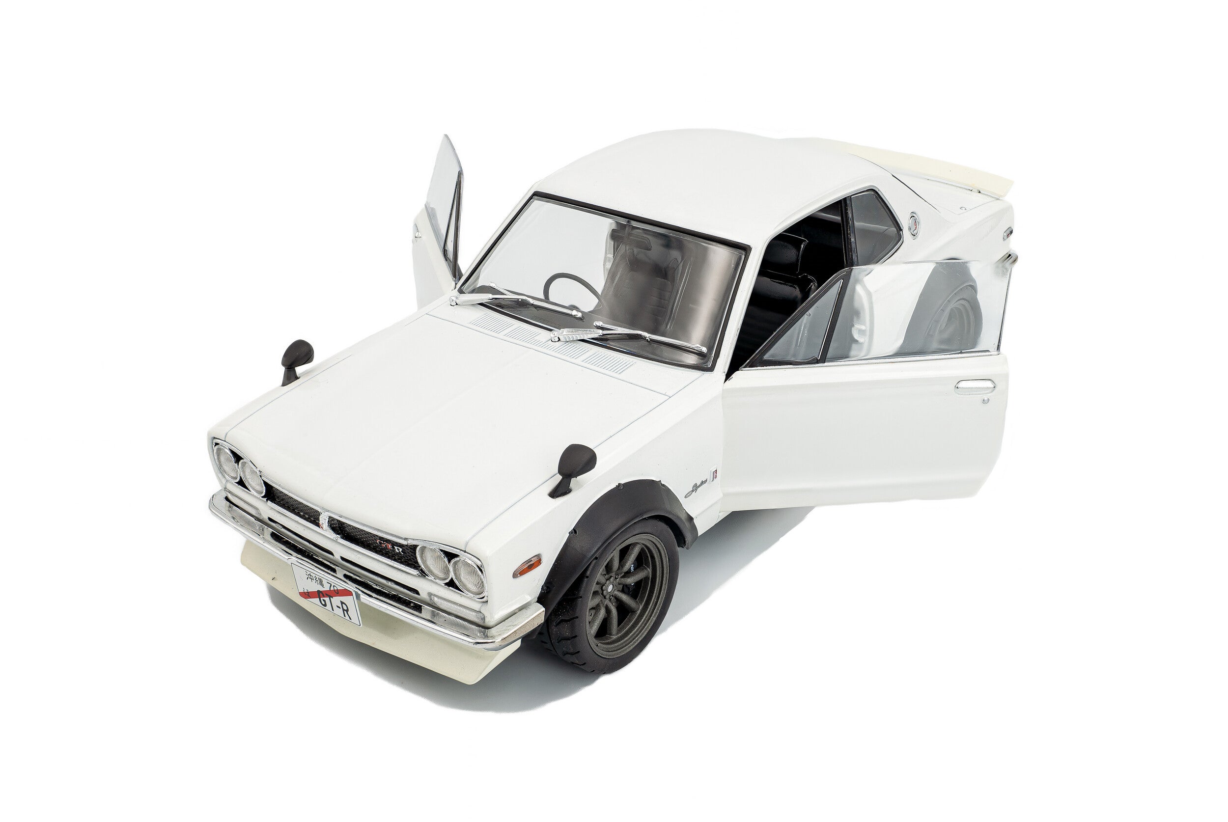 Nissan Skyline GT-R Hakosuka (C10) Blanco 1:18